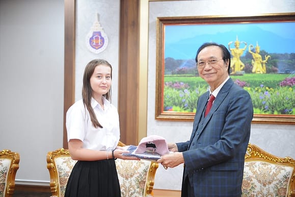 Walailak University Holds a Farewell Event for Exchange Students from Russia