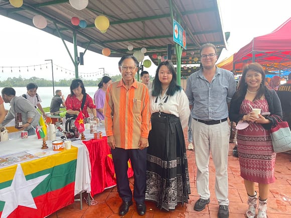 On Thursday 25 January 2024, WUIC Students joined International Food Festival at Bota market.